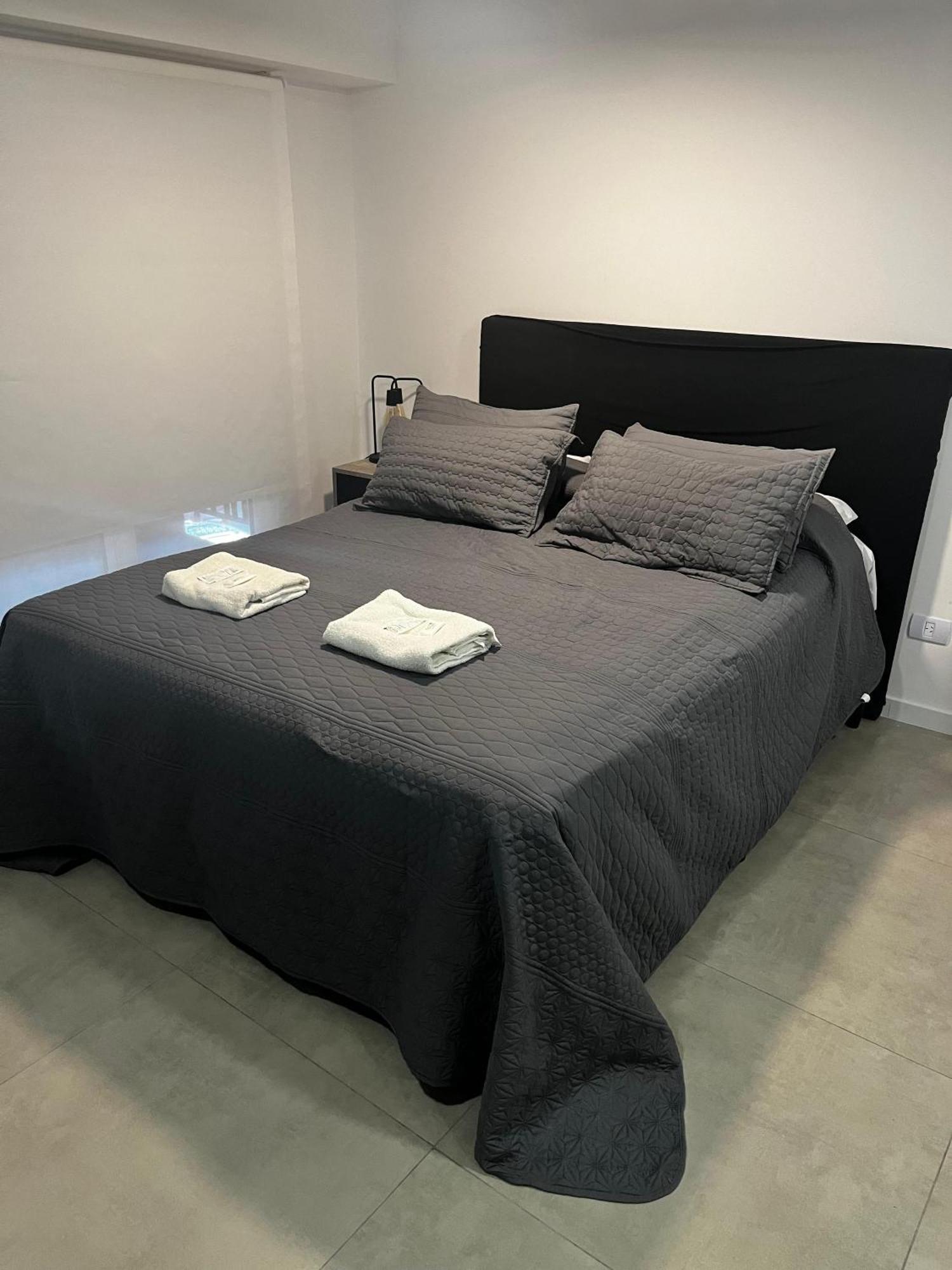 Monoambiente Amoblado Con Heladera Y Cocina Apartment - Buenos Aires — Fotos 1
